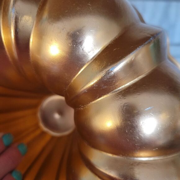 Vintage Copper Aluminum Bundt Style Jello Mold Mid Century Decorative Piece - Picture 3 of 10